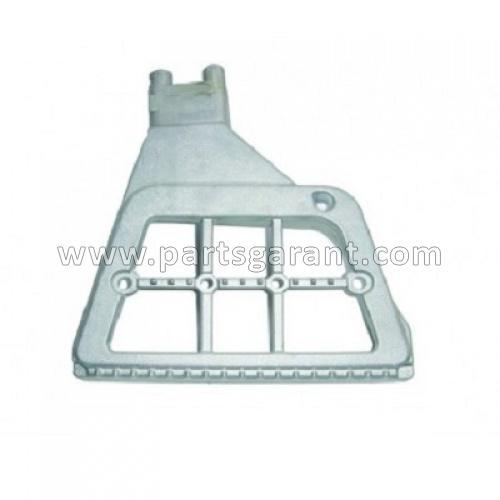 L/R footrest bracket DAF XF95