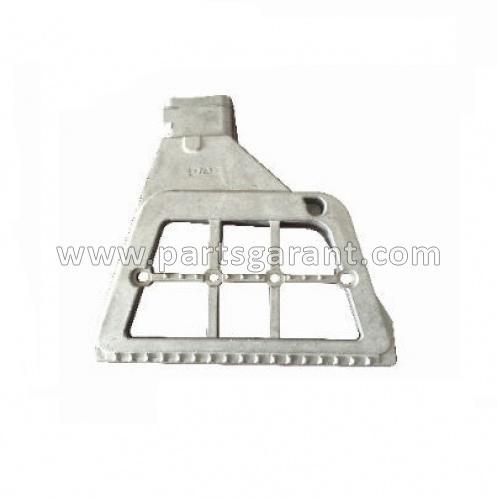 Footrest bracket LH Daf XF105