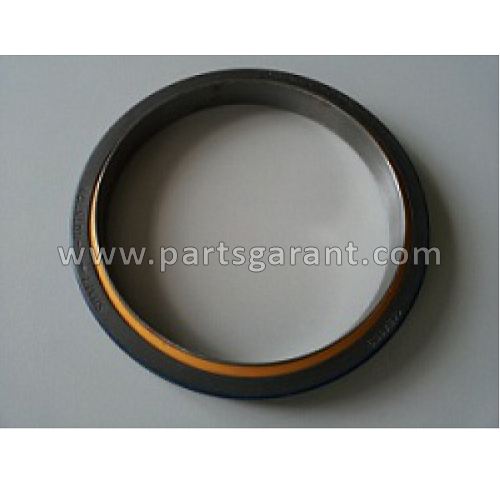 Rear crankshaft oil seal Caterpillar 325D