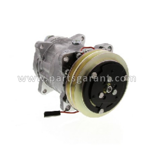 Air conditioning compressor Case 580ST