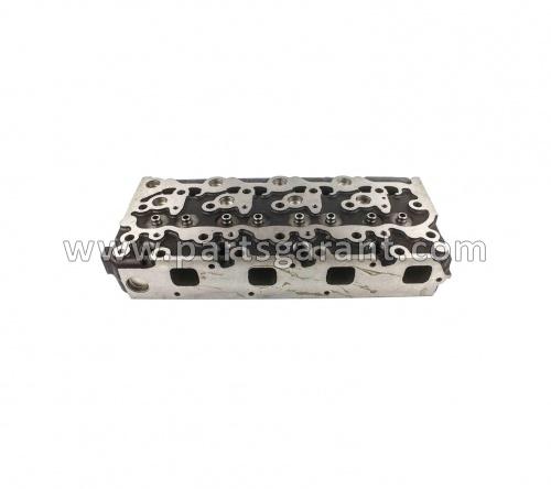 Kubota V2203E cylinder head cover